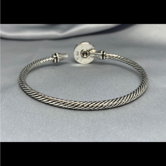 18. ✨Silver Tone Front Open Cuff Bracelet - Oh Snap! - Picture 3 of 5